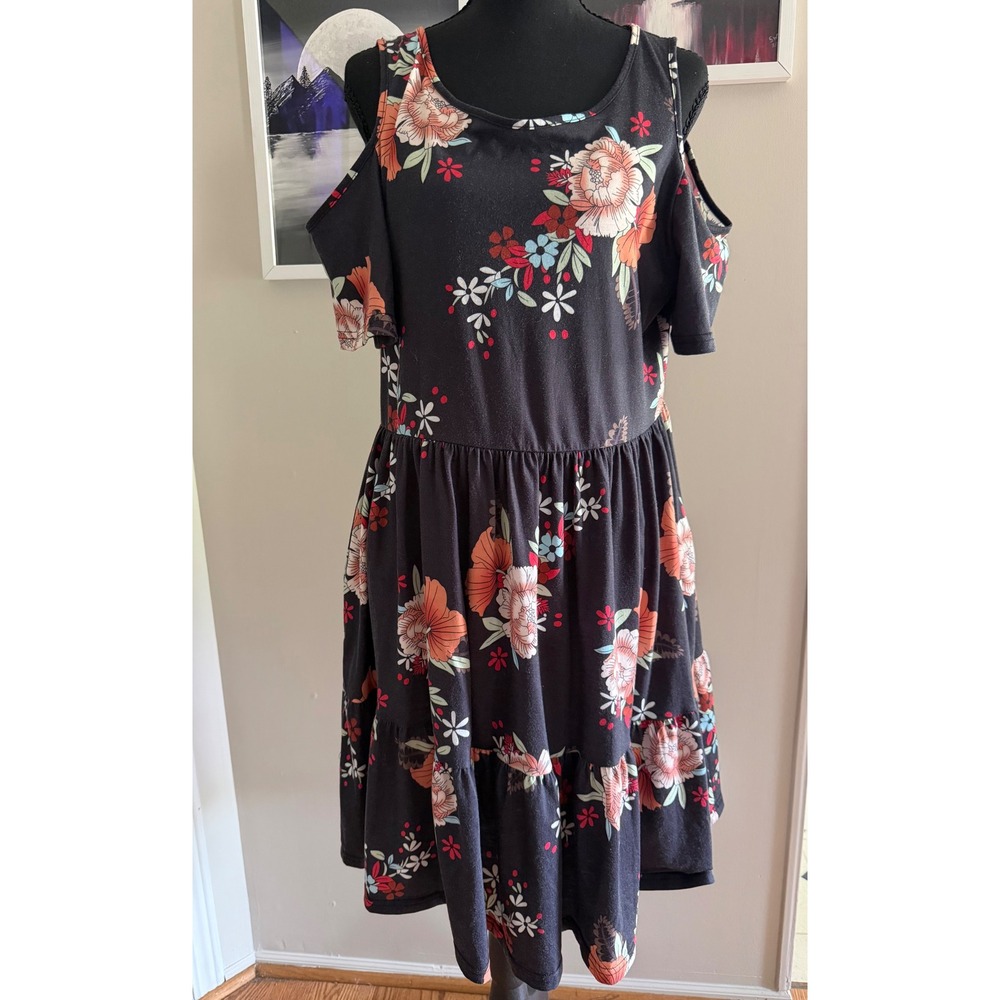 Yathon Womens XL Black Floral Cold Shoulder Tiered Mini Dress Short Sleeve Scoop